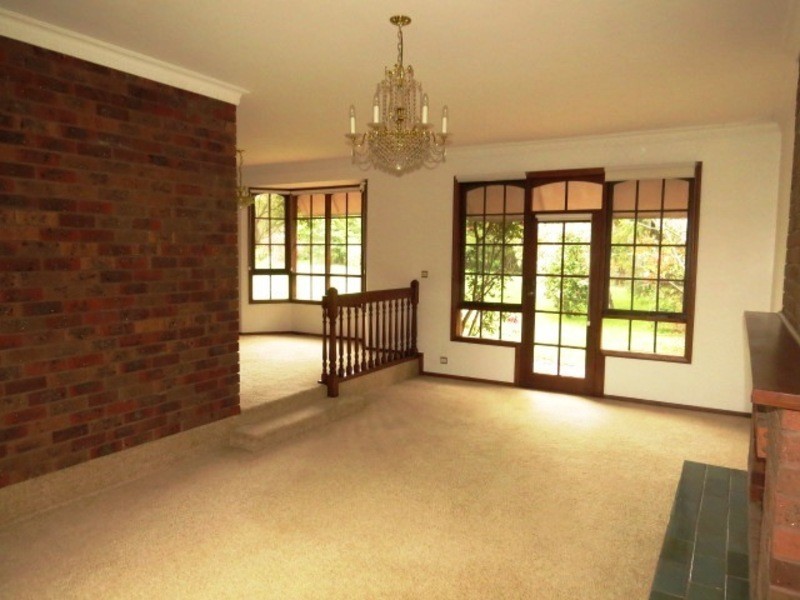 9  Meribil Close, Mount Eliza VIC 3930