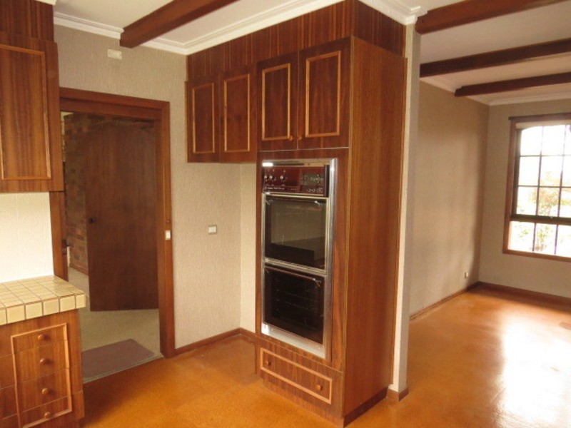 9  Meribil Close, Mount Eliza VIC 3930