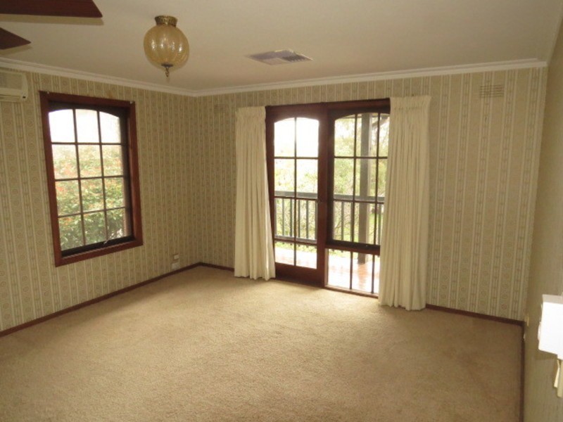 9  Meribil Close, Mount Eliza VIC 3930