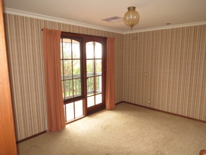 9  Meribil Close, Mount Eliza VIC 3930