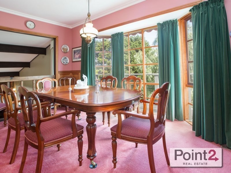 8 Otaria Street, Mount Eliza VIC 3930