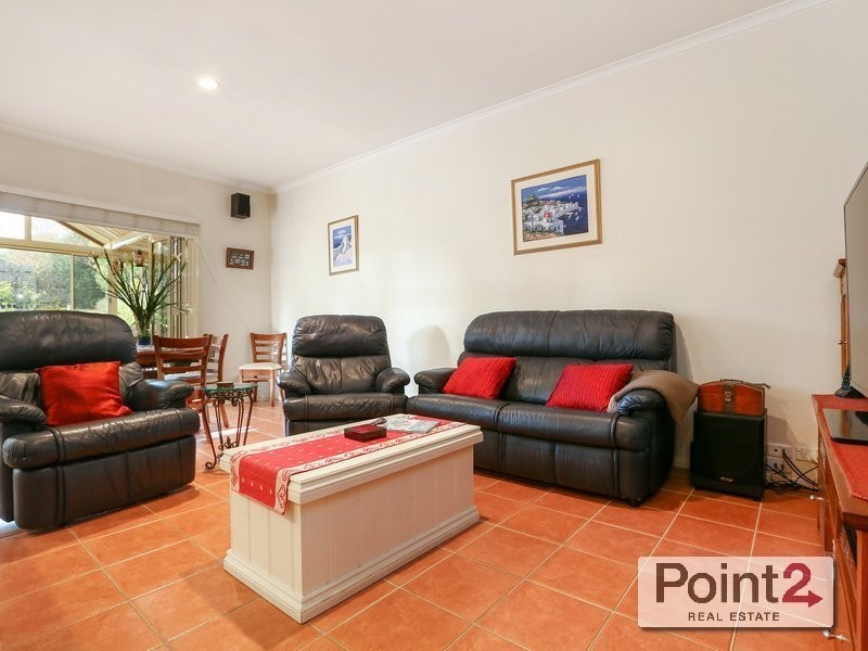 35 Wimbledon Avenue, Mount Eliza VIC 3930