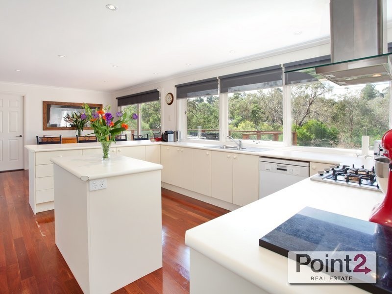 2 Jamesbrad Court, Mount Eliza VIC 3930