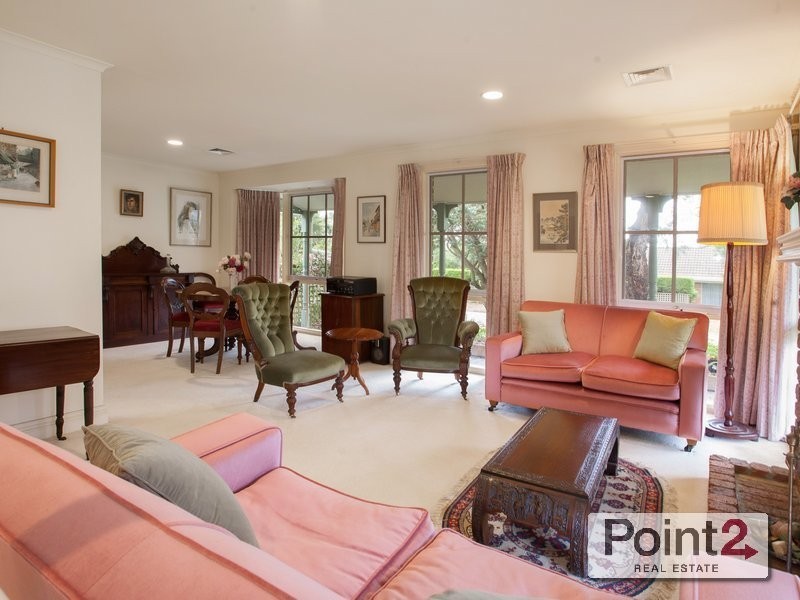 15 Woodlyn Close, Mount Eliza VIC 3930