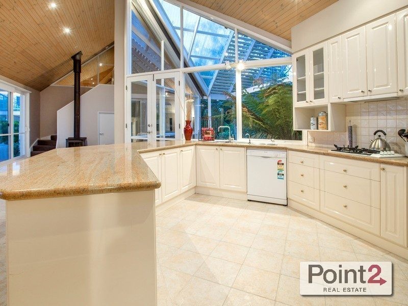 6 Brulu Close, Mount Eliza VIC 3930