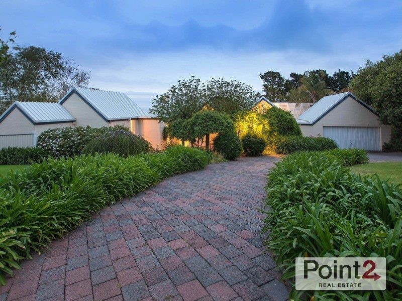 6 Brulu Close, Mount Eliza VIC 3930