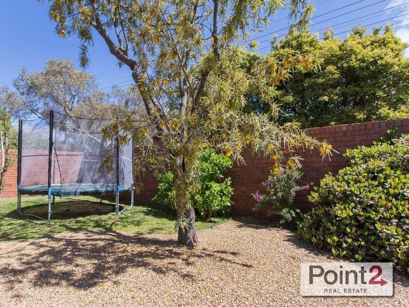 1/139 Mount Eliza Way, Mount Eliza VIC 3930