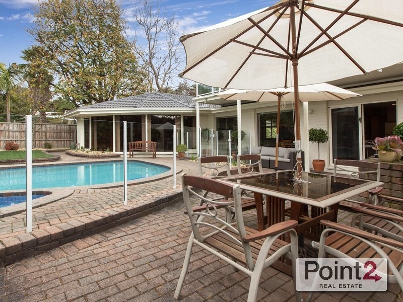 51  Wimbledon Avenue, Mount Eliza VIC 3930