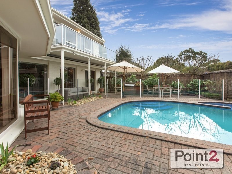 51  Wimbledon Avenue, Mount Eliza VIC 3930