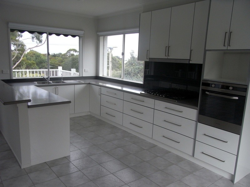 19 Rutland Avenue, Mount Eliza VIC 3930