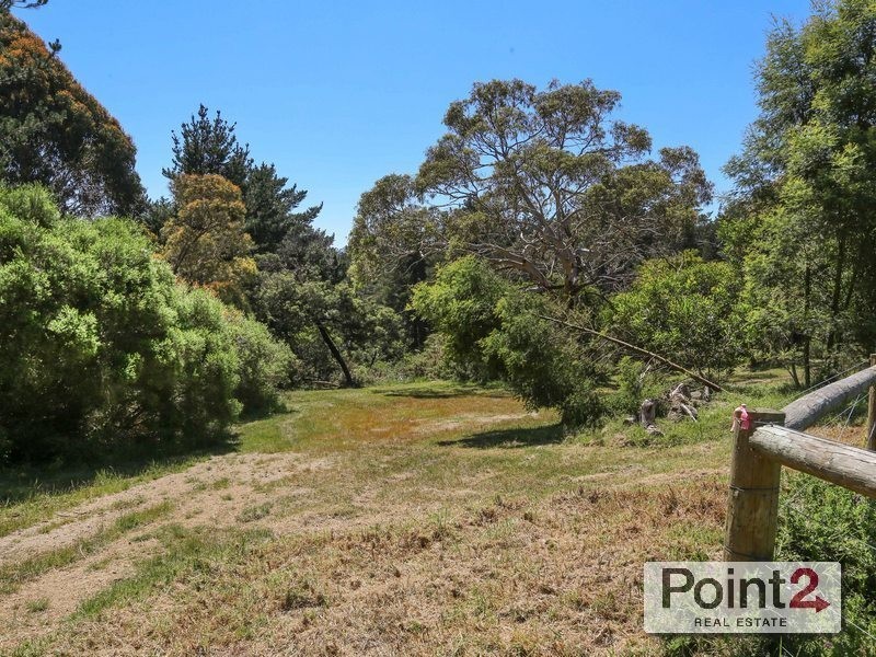 273 Canadian Bay Road, Mount Eliza VIC 3930