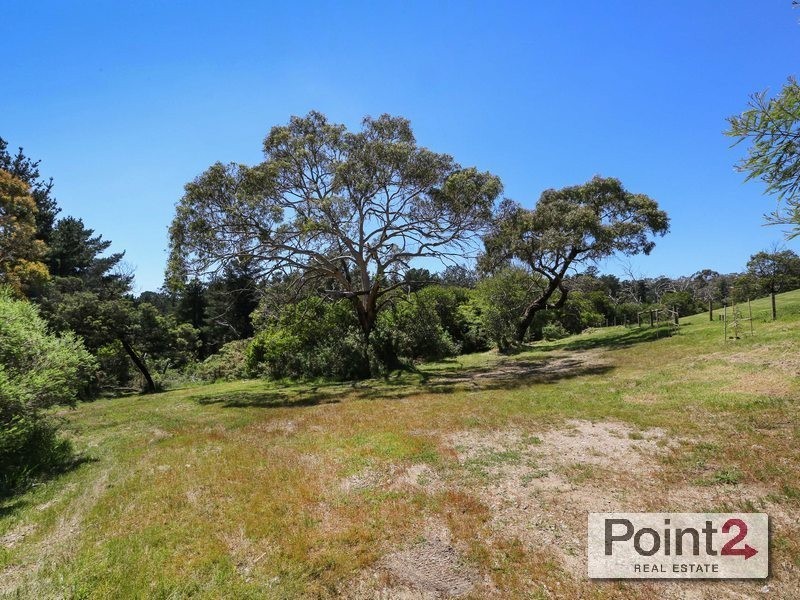 273 Canadian Bay Road, Mount Eliza VIC 3930