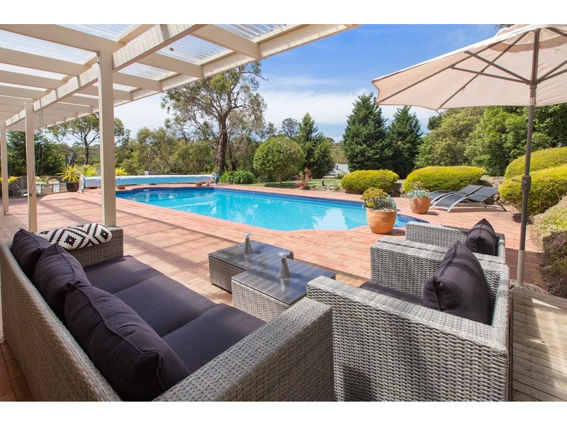 23 McCutcheon Close, Mount Eliza VIC 3930