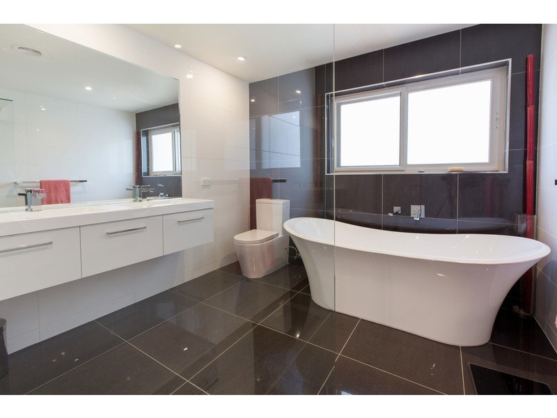 23 McCutcheon Close, Mount Eliza VIC 3930