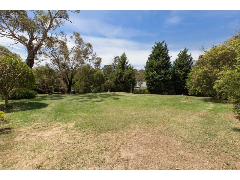 23 McCutcheon Close, Mount Eliza VIC 3930