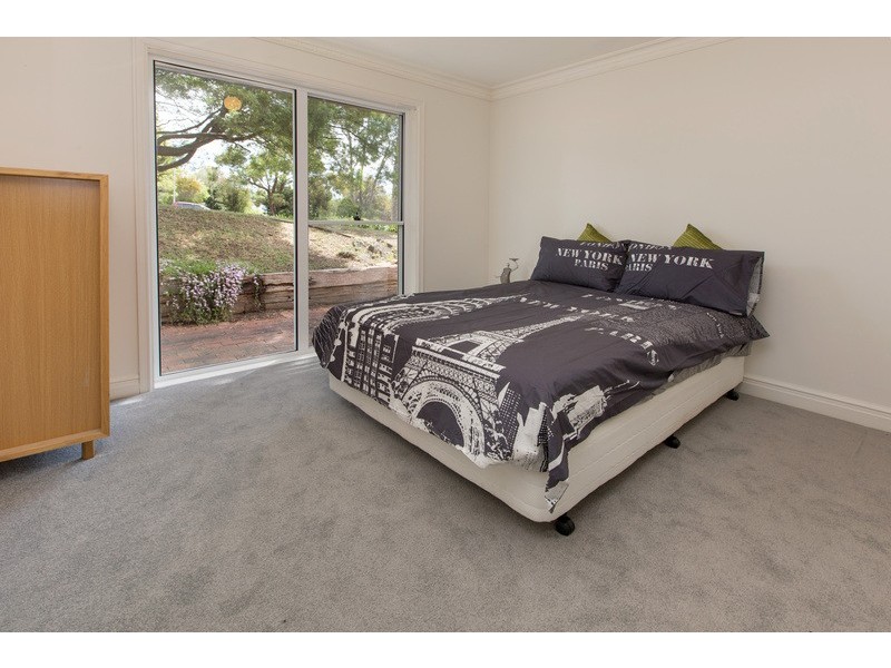 23 McCutcheon Close, Mount Eliza VIC 3930