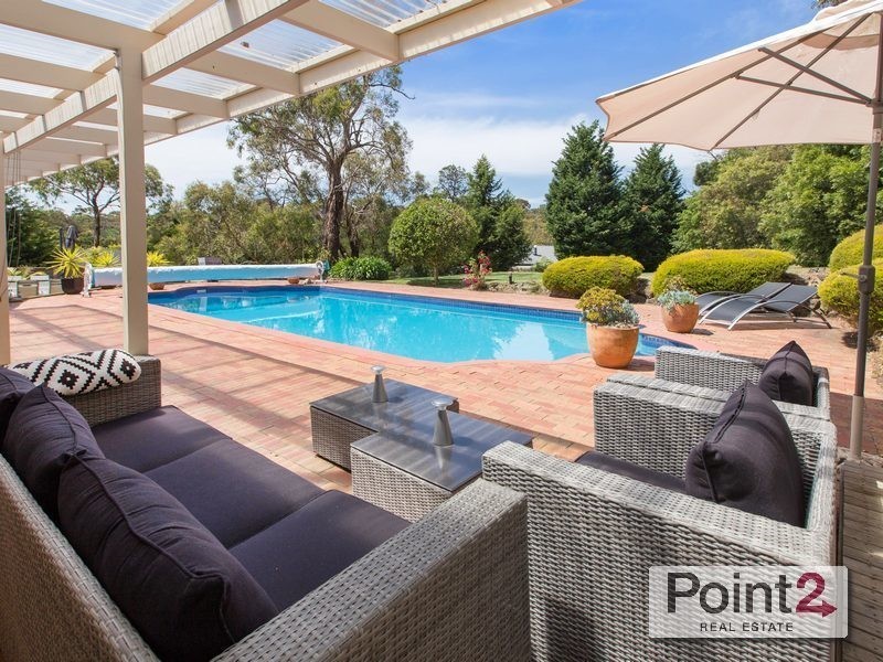 23 McCutcheon Close, Mount Eliza VIC 3930