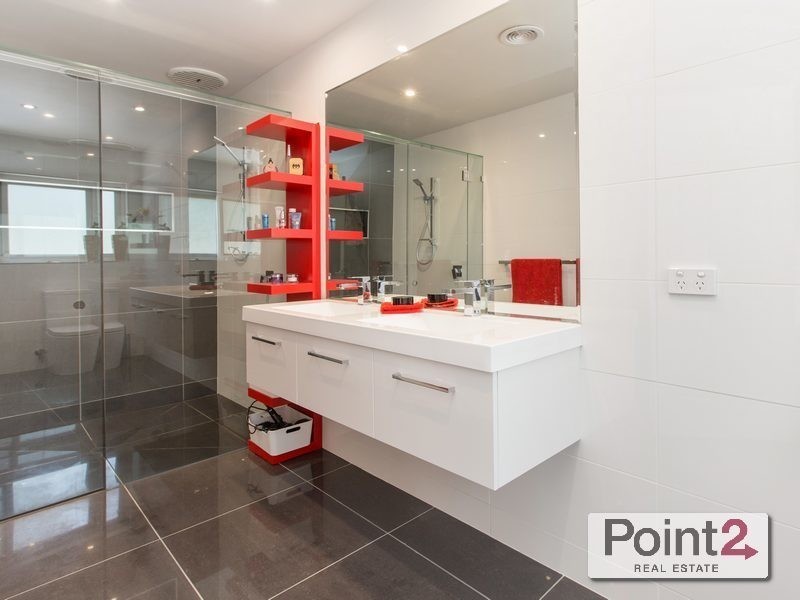 23 McCutcheon Close, Mount Eliza VIC 3930