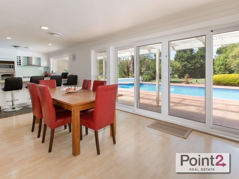 23 McCutcheon Close, Mount Eliza VIC 3930