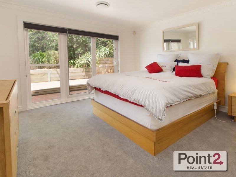 23 McCutcheon Close, Mount Eliza VIC 3930