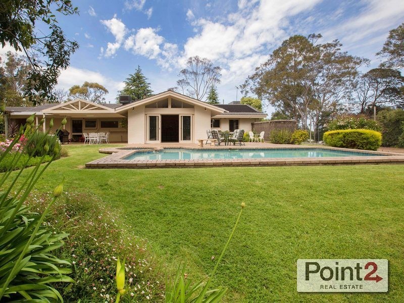 11 McGown Road, Mount Eliza VIC 3930