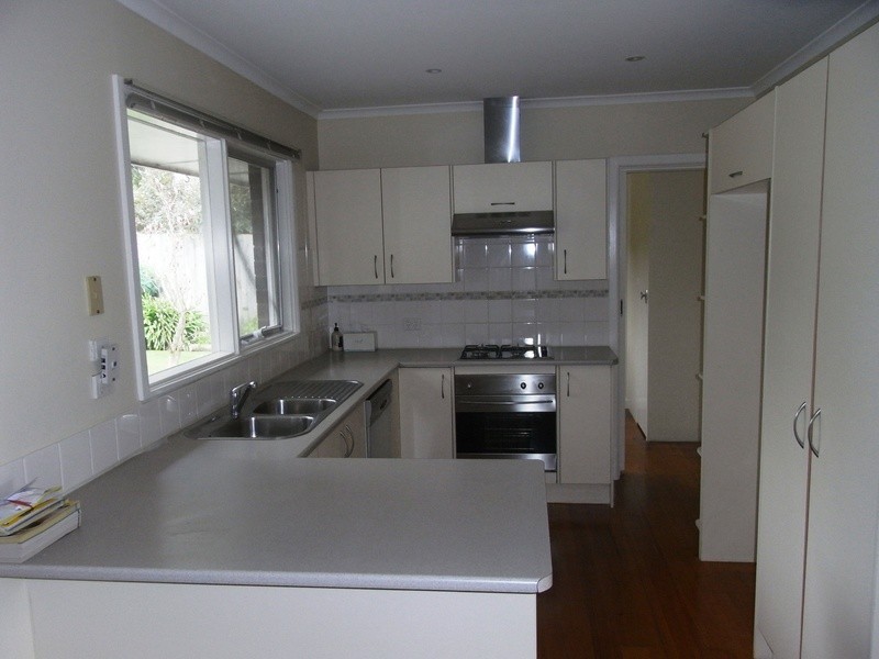 52  Koetong Parade, Mount Eliza VIC 3930