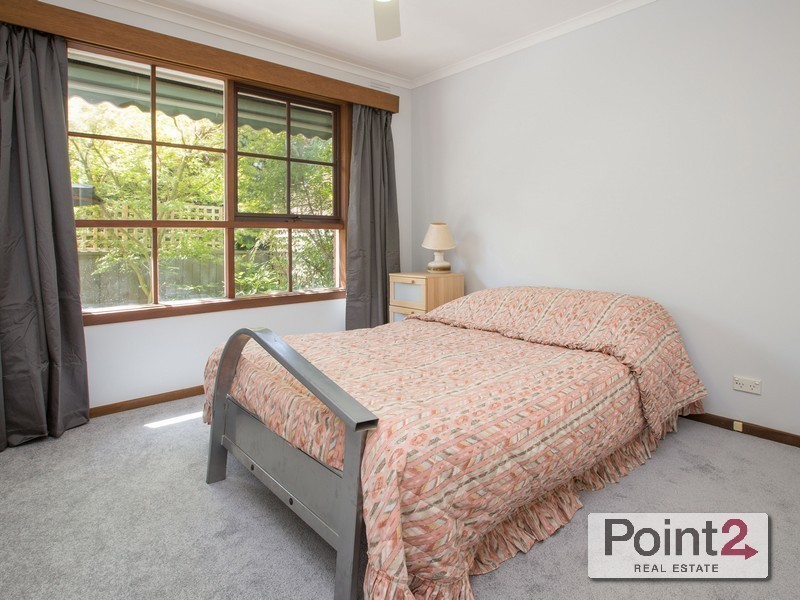 2/8 Roy Court, Mount Eliza VIC 3930
