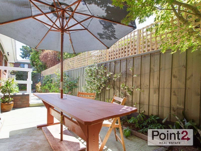 2/8 Roy Court, Mount Eliza VIC 3930