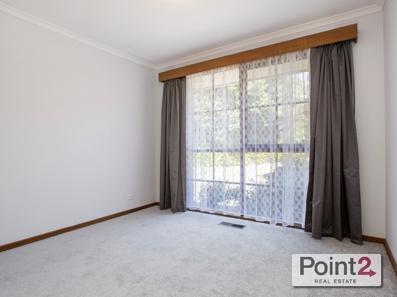 2/8 Roy Court, Mount Eliza VIC 3930