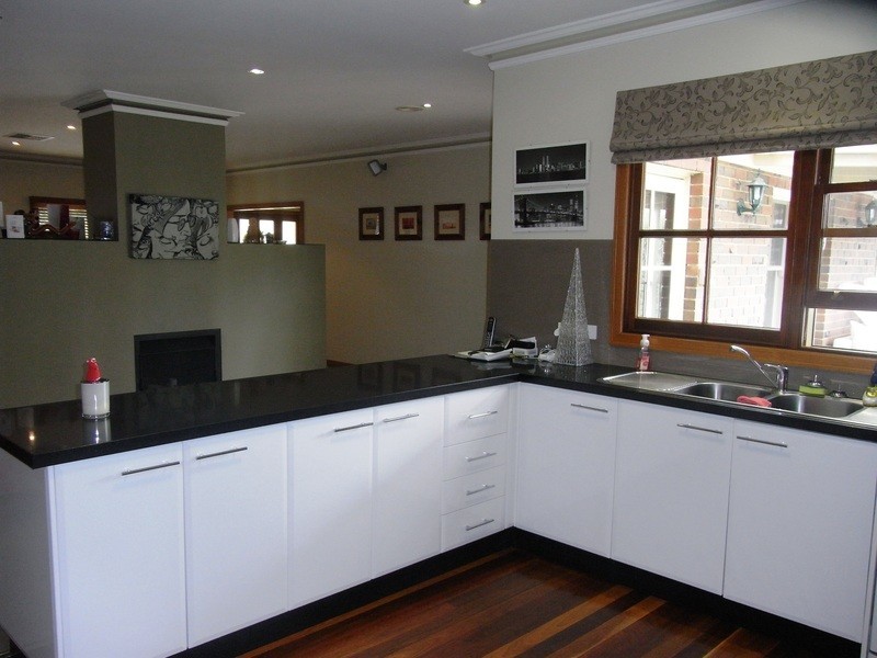 18-20 Claremont Street, Mount Eliza VIC 3930