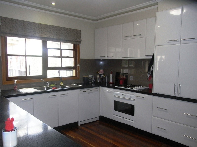 18-20 Claremont Street, Mount Eliza VIC 3930