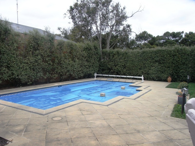 18-20 Claremont Street, Mount Eliza VIC 3930