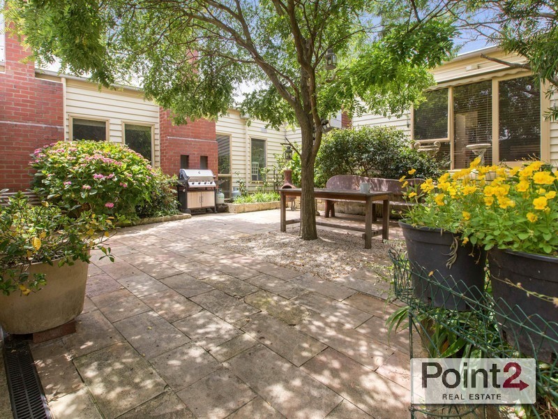 85 Wooralla Drive, Mount Eliza VIC 3930