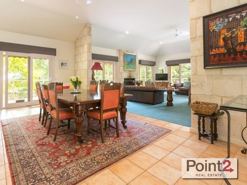 85 Wooralla Drive, Mount Eliza VIC 3930