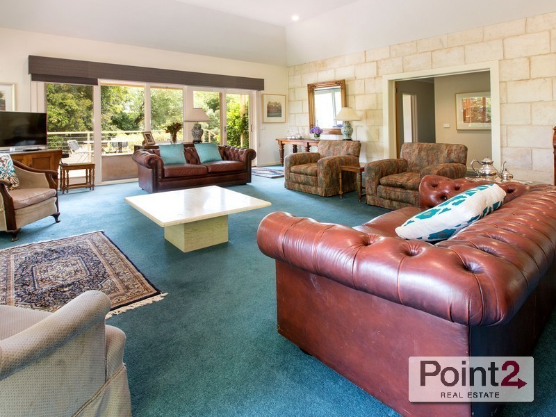 85 Wooralla Drive, Mount Eliza VIC 3930