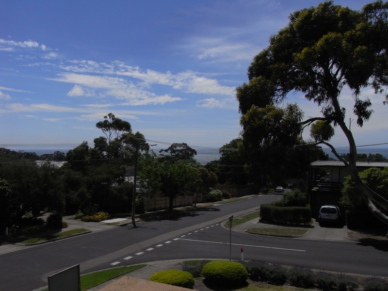 37 Ithaca Road, Frankston South VIC 3199