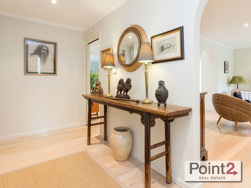 46  Koetong Parade, Mount Eliza VIC 3930