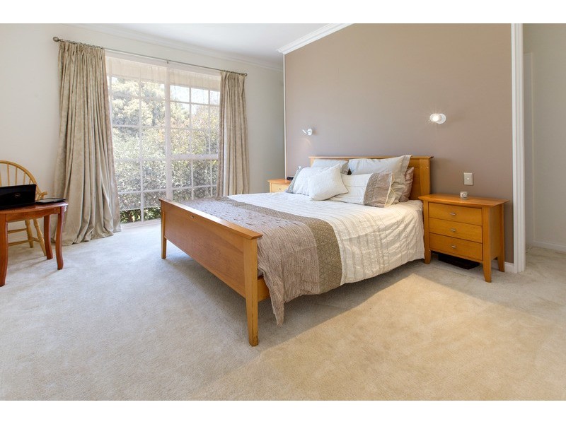 25  Bareena Drive, Mount Eliza VIC 3930