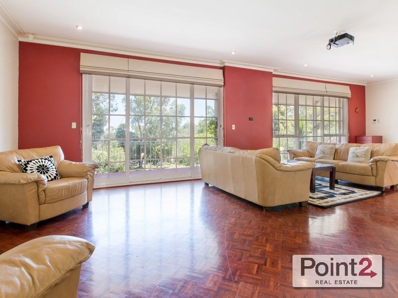 25  Bareena Drive, Mount Eliza VIC 3930