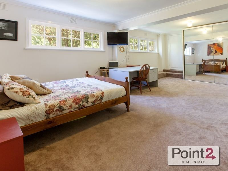 25  Bareena Drive, Mount Eliza VIC 3930