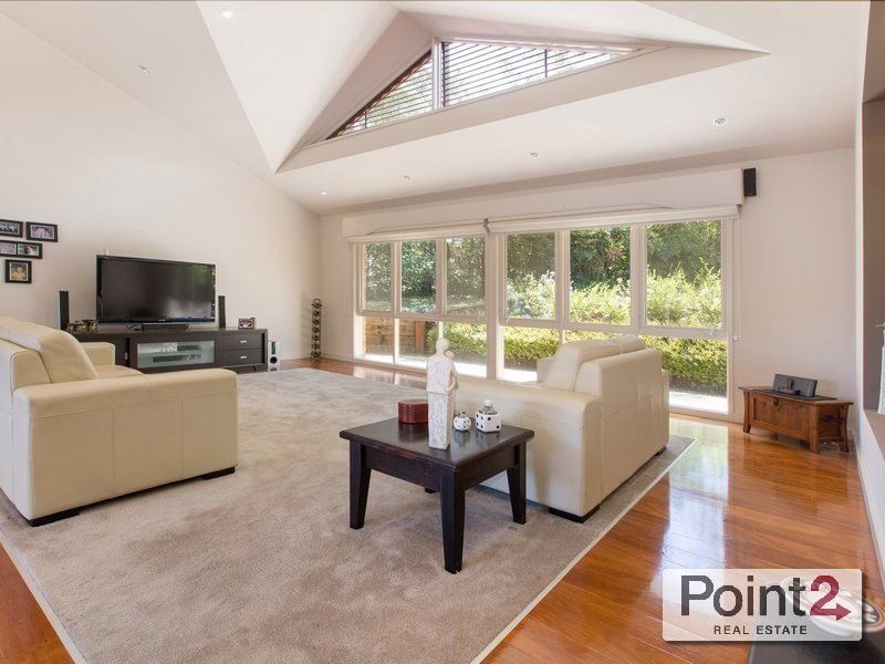 6 Marie Court, Mount Eliza VIC 3930