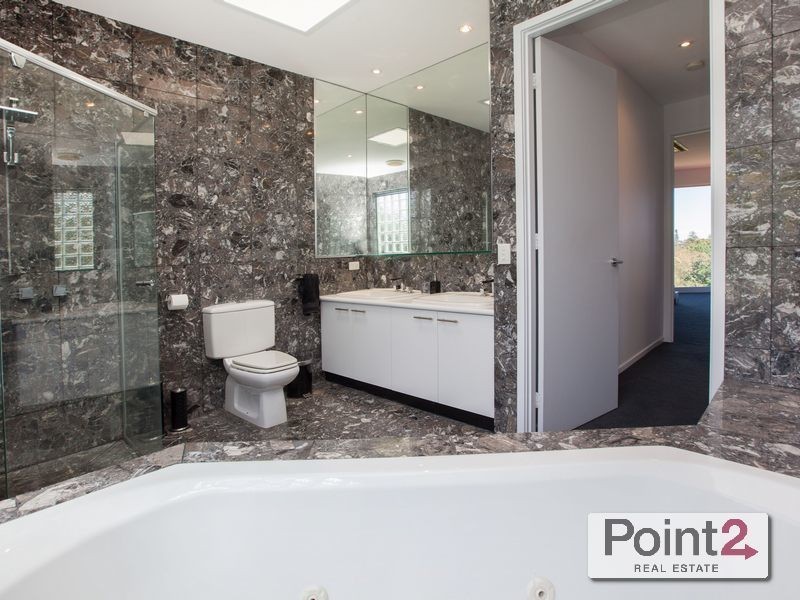 5 Otaria Street, Mount Eliza VIC 3930