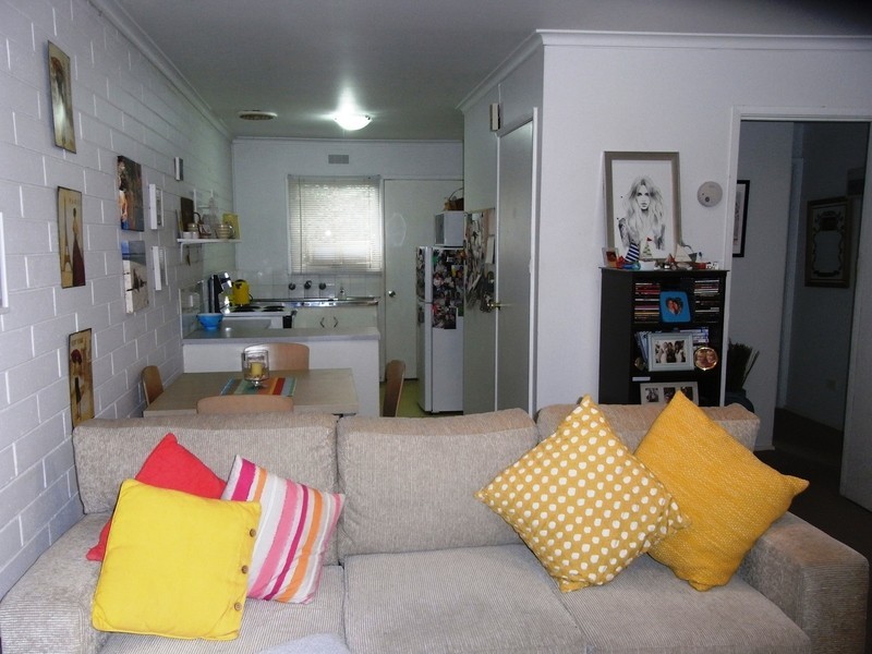 8/121-123 Mt Eliza Way, Mount Eliza VIC 3930