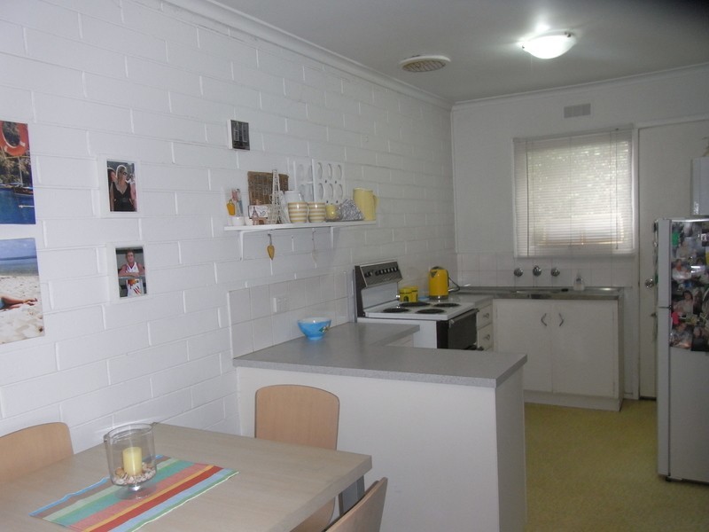 8/121-123 Mt Eliza Way, Mount Eliza VIC 3930