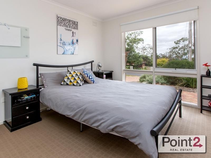 27 Quinns Parade, Mount Eliza VIC 3930
