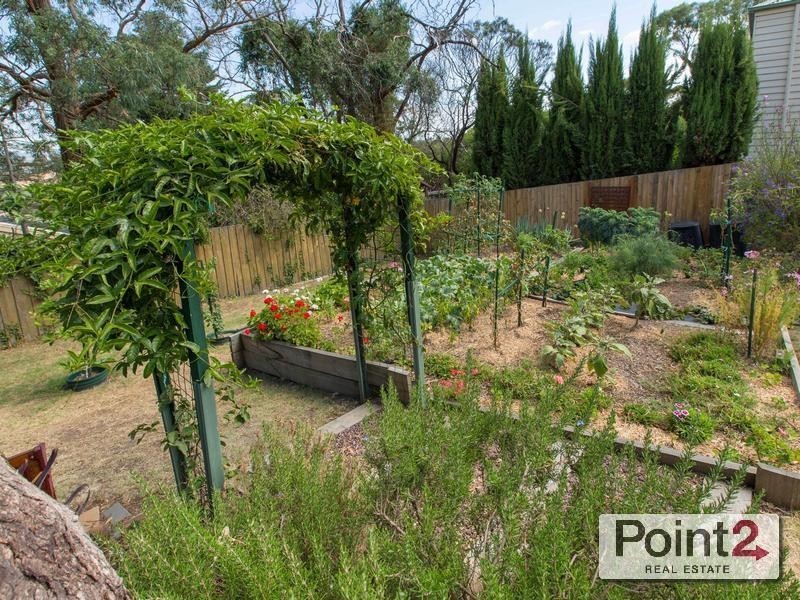 10 Bellevue Crescent, Mount Eliza VIC 3930