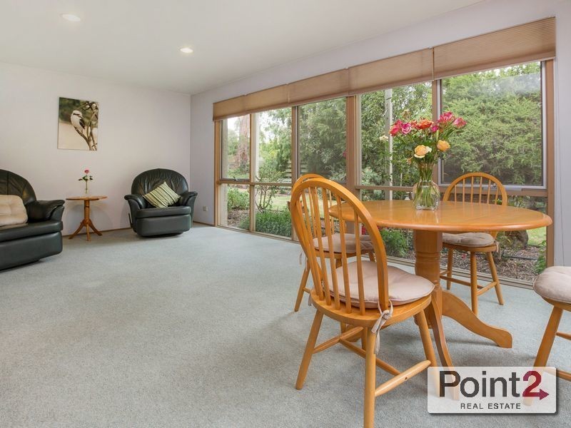 4 Koetong Parade, Mount Eliza VIC 3930