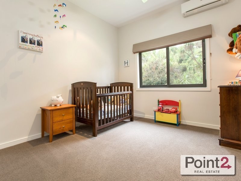 8 Sunset Crescent, Mount Eliza VIC 3930