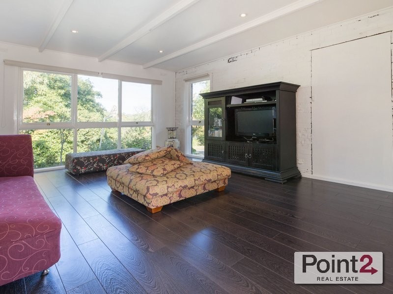 63 Walkers Road, Mount Eliza VIC 3930