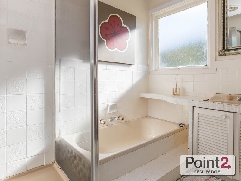 63 Walkers Road, Mount Eliza VIC 3930